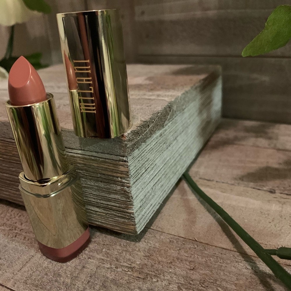 Milani nude creme (26) lipstick